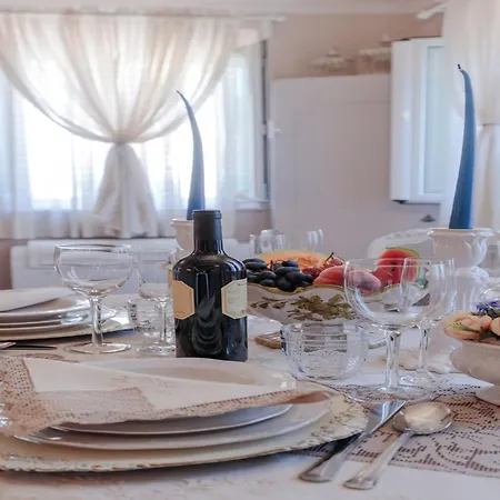 Convenient Close To Train Station And Parking Apartment Lucca